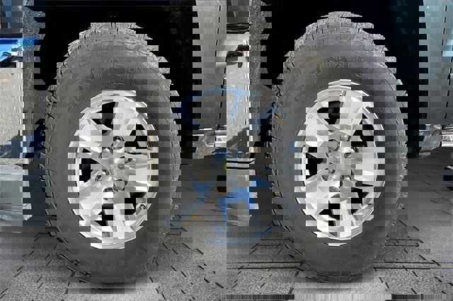 Used 2018 Chevrolet Silverado 1500 LT w/ All Star Edition image 10