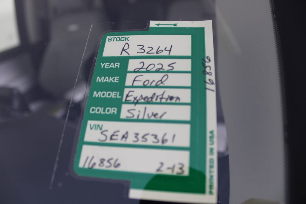 Certified 2025 Ford Expedition Platinum image 27