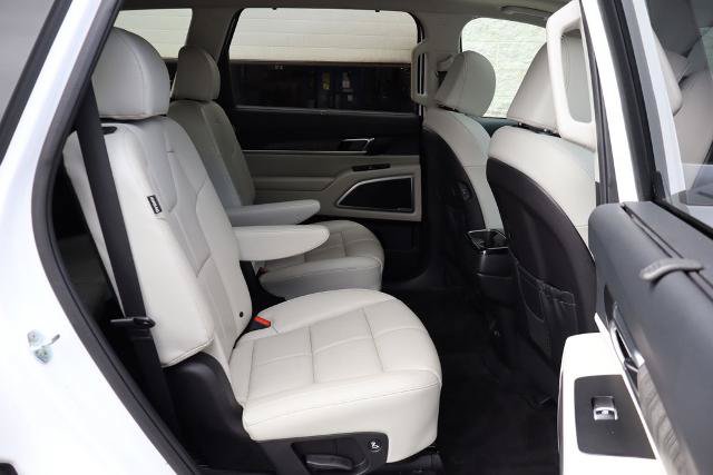 Used 2023 Kia Telluride EX w/ EX Captain's Chair Package AWD/4WD image 29
