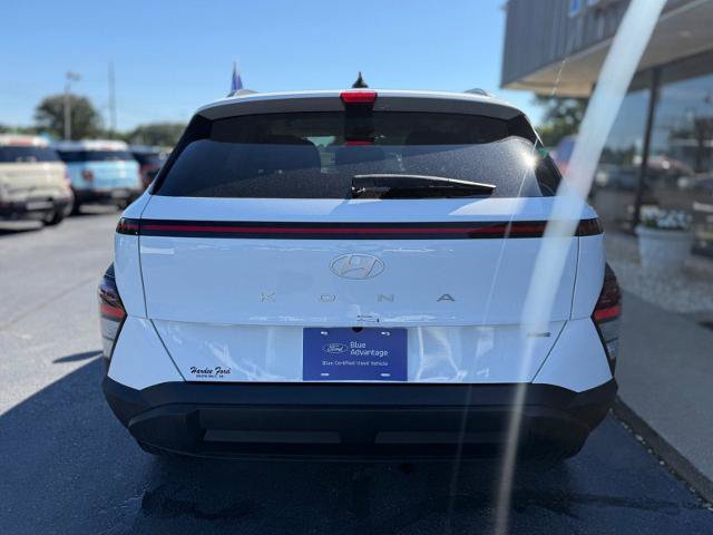 Used 2025 Hyundai Kona SEL AWD/4WD image 3