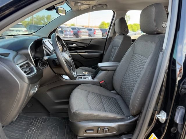 Used 2020 Chevrolet Equinox LT w/ Driver Convenience Package FWD image 6