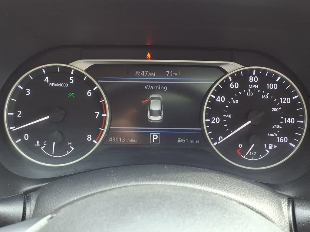 Used 2023 Nissan Sentra SV w/ SV Premium Package FWD image 31