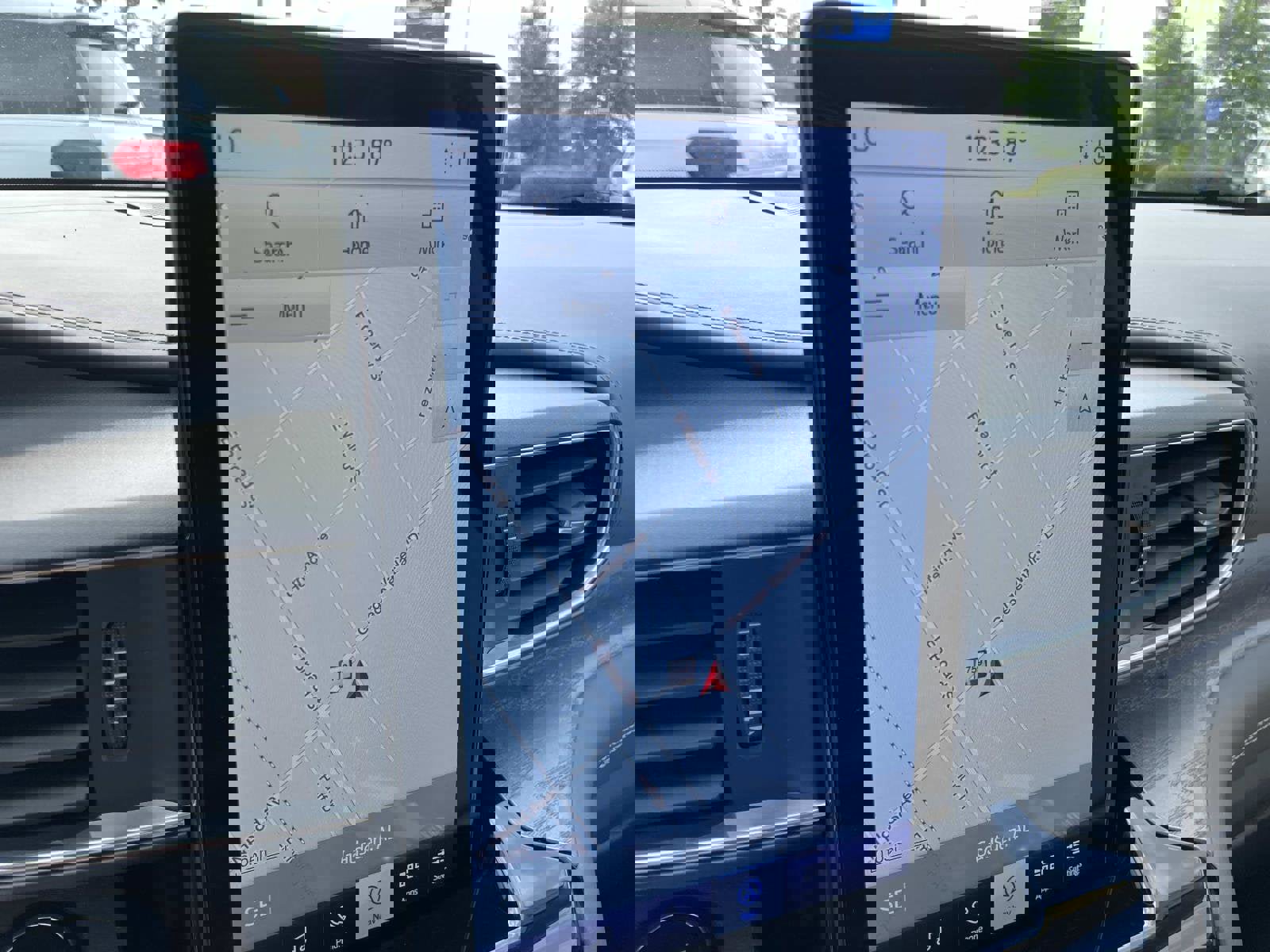 Certified 2023 Ford Explorer Platinum w/ Technology Package image 20