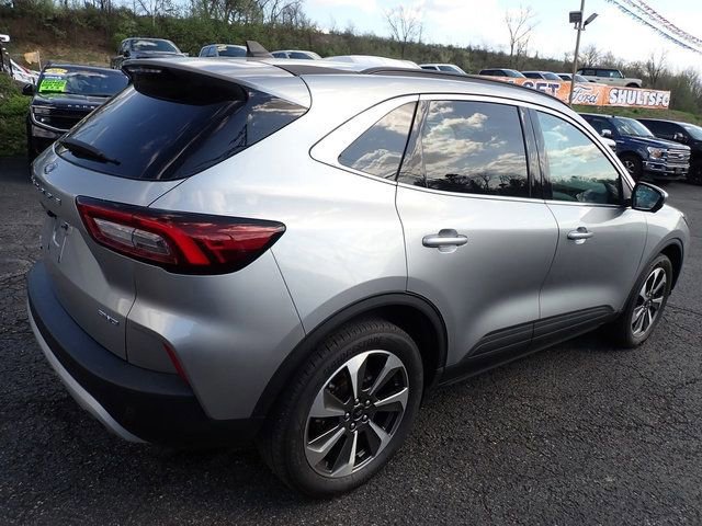 Certified 2023 Ford Escape Platinum AWD/4WD image 4