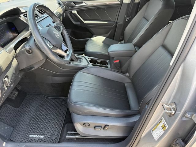 Used 2023 Volkswagen Tiguan SE FWD image 11
