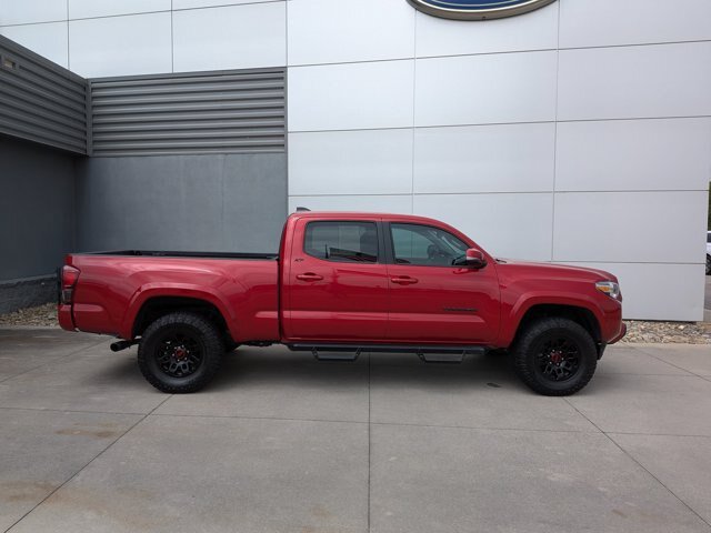 Used 2023 Toyota Tacoma SR5 w/ Technology Package AWD/4WD image 3
