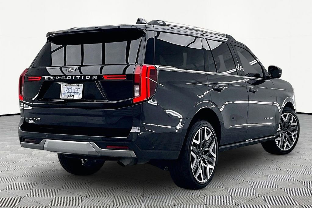 Certified 2025 Ford Expedition Platinum w/ Platinum Ultimate Package AWD/4WD image 2