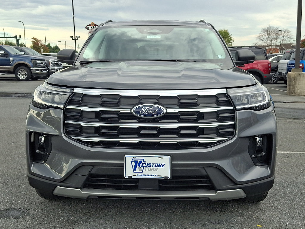 Certified 2026 Ford Explorer Active w/ Active Comfort Package AWD/4WD image 2