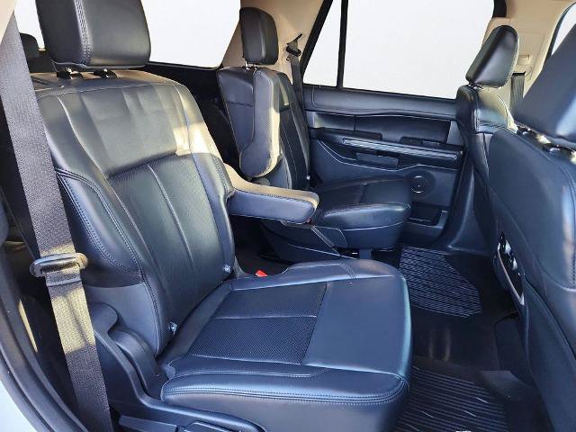 Certified 2024 Ford Expedition XLT RWD image 26