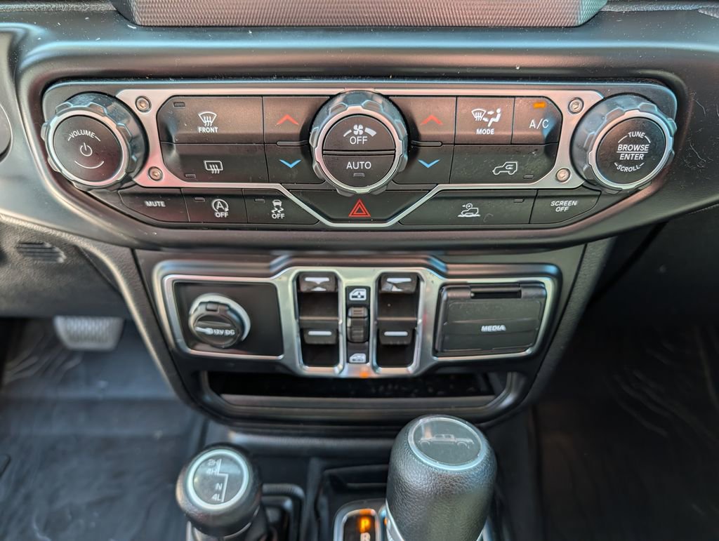 Used 2021 Jeep Gladiator Sport AWD/4WD image 12