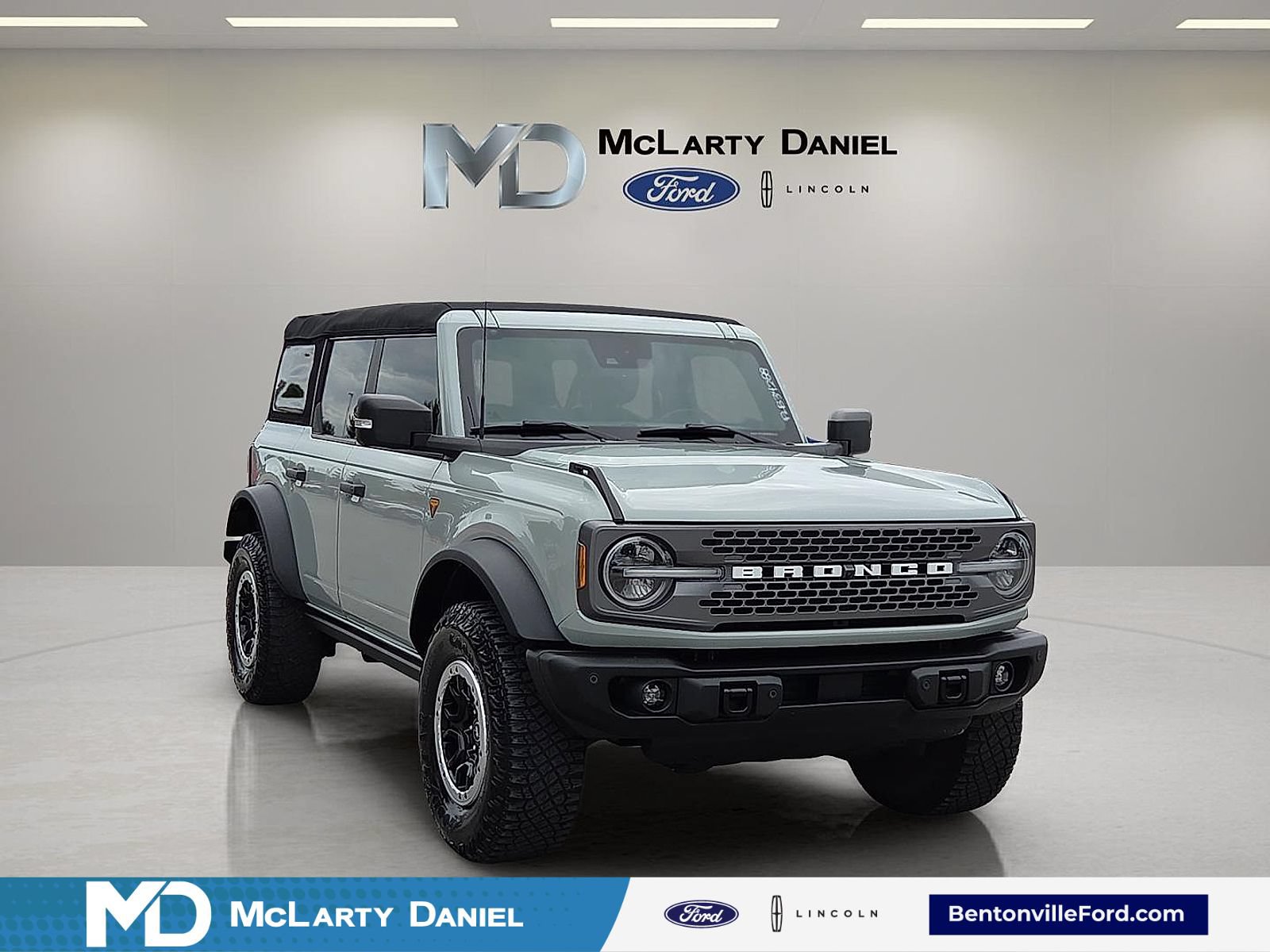 Certified 2023 Ford Bronco Badlands w/ Sasquatch Package AWD/4WD image 1