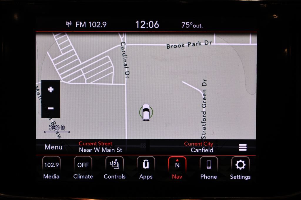 Used 2020 Jeep Grand Cherokee Altitude AWD/4WD image 26