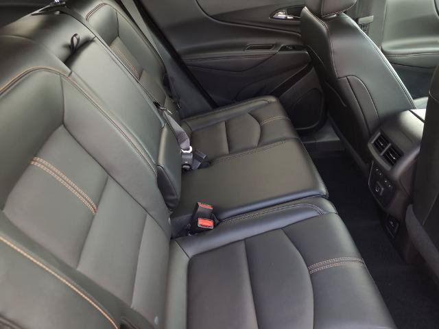 Used 2024 Chevrolet Equinox Premier AWD/4WD image 12