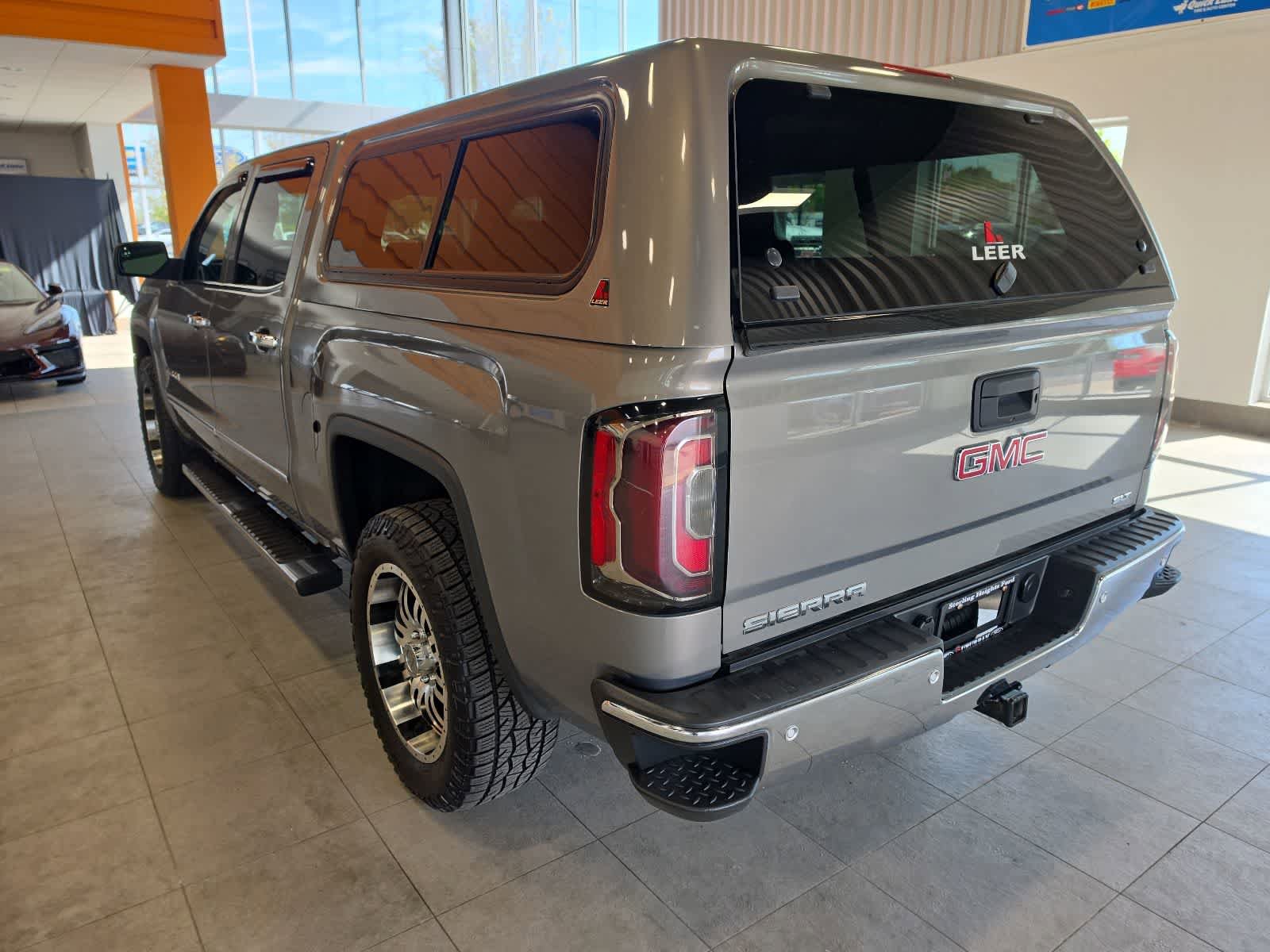 Used 2017 GMC Sierra 1500 SLT w/ SLT Premium Package AWD/4WD image 11