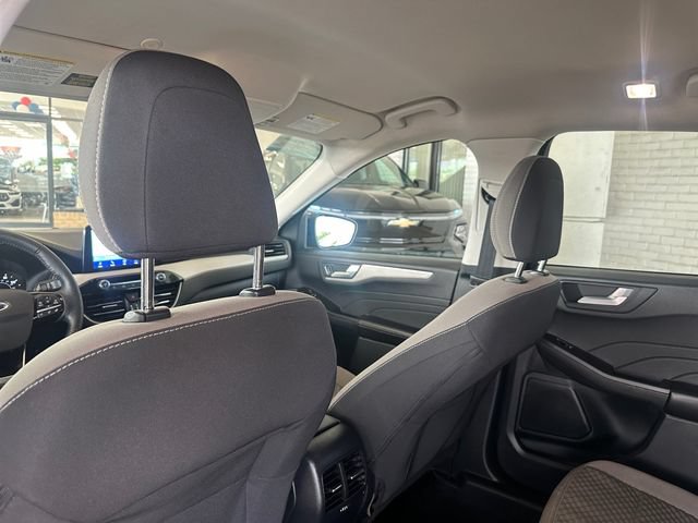 Certified 2021 Ford Escape SE w/ SE Sport Appearance Package AWD/4WD image 25