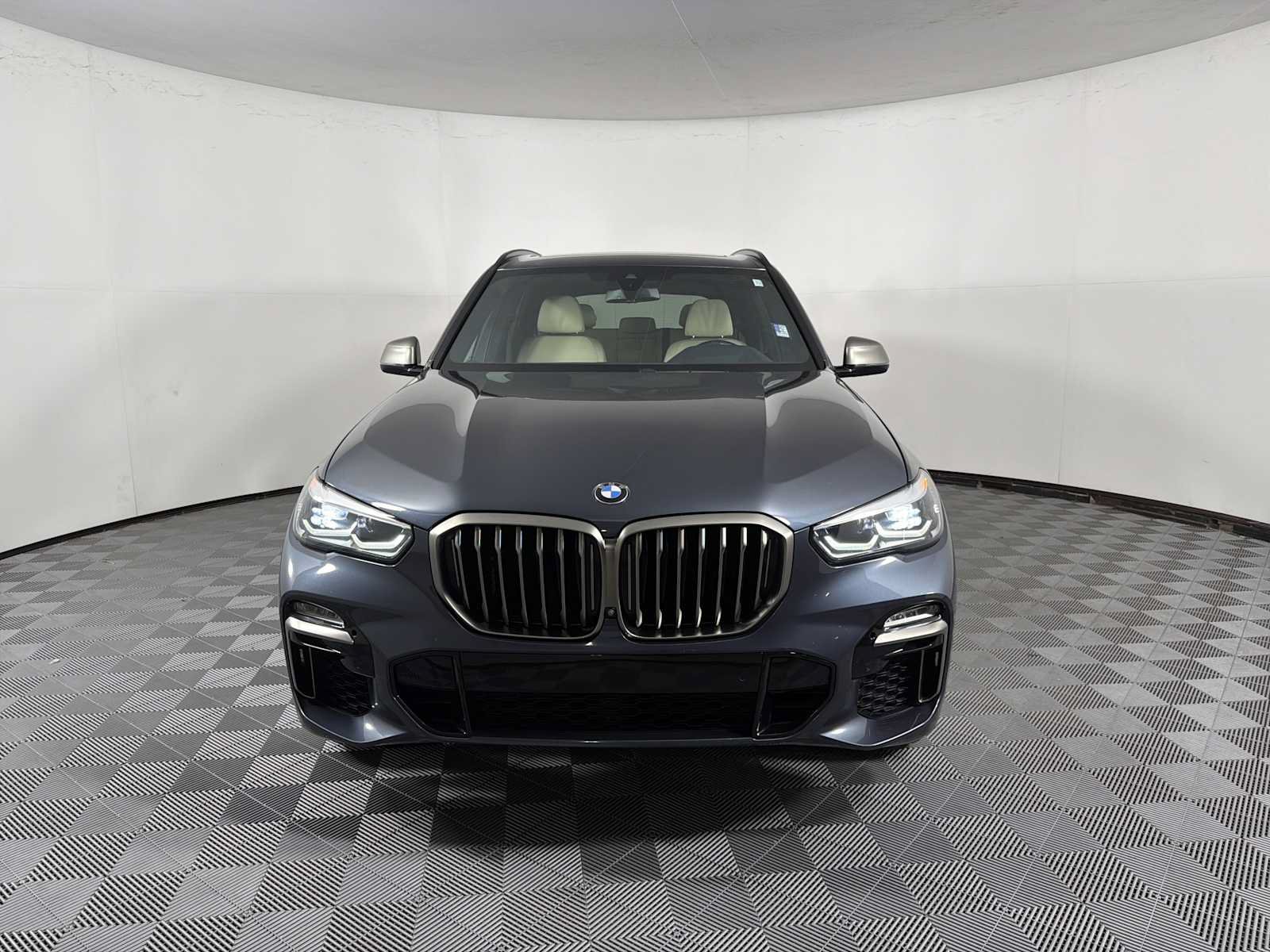 Used 2021 BMW X5 M50i w/ Premium Package AWD/4WD image 3