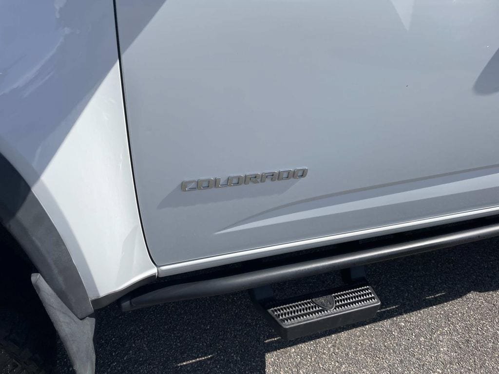 Used 2019 Chevrolet Colorado ZR2 w/ ZR2 Dusk Special Edition AWD/4WD image 11