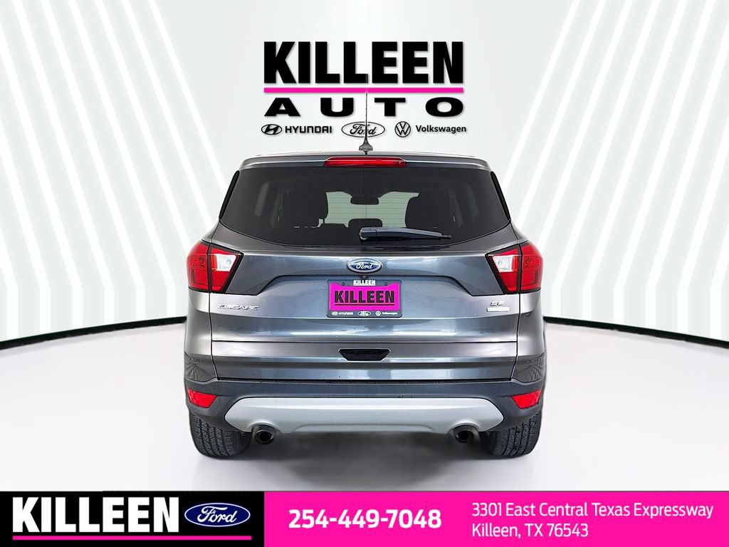 Certified 2019 Ford Escape SE FWD image 8