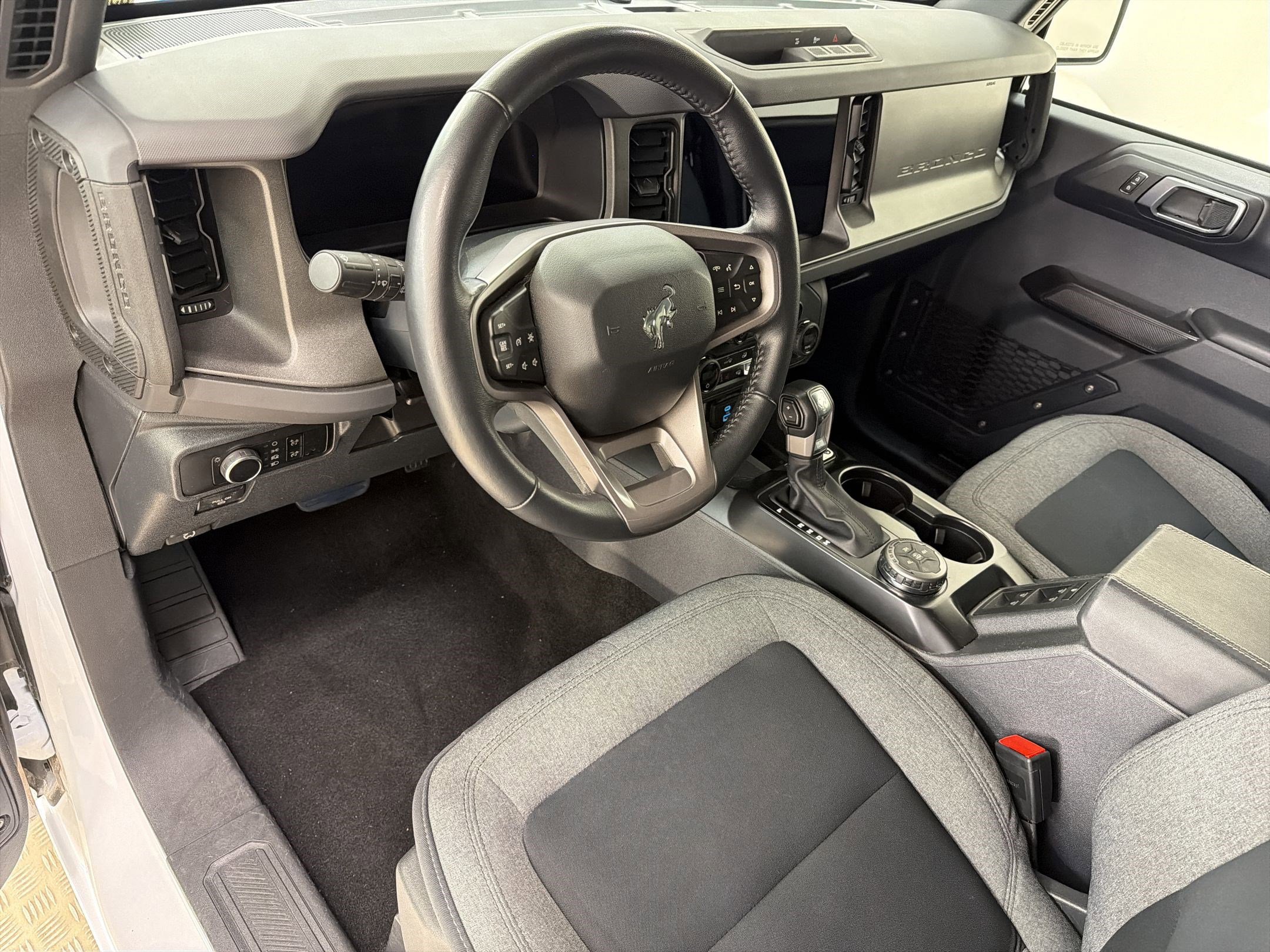 Certified 2025 Ford Bronco Big Bend image 8