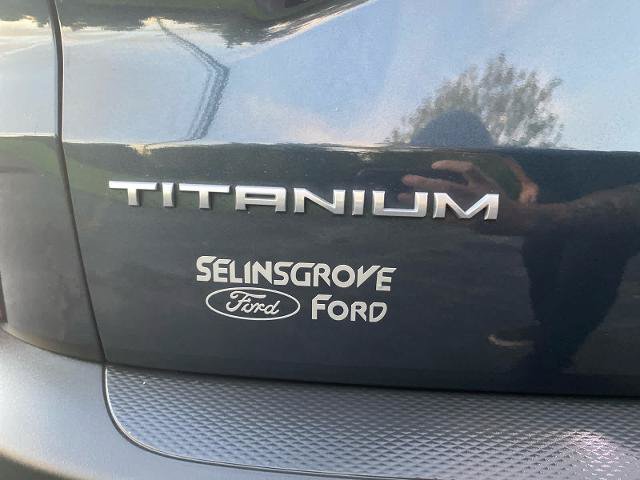 Certified 2022 Ford Escape Titanium AWD/4WD image 8