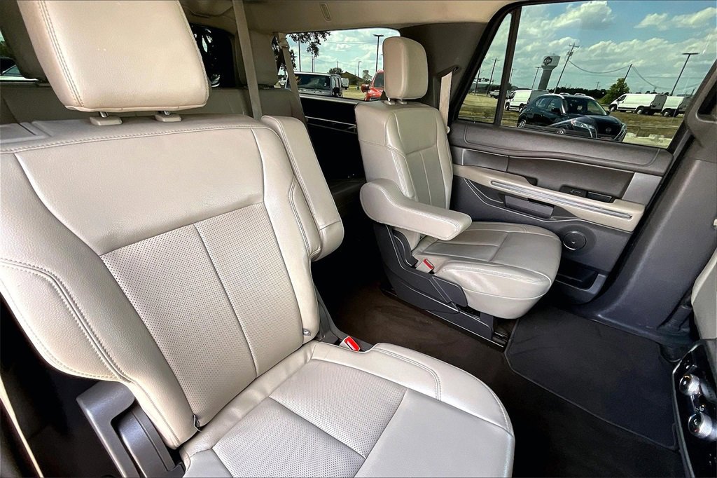Certified 2021 Ford Expedition Max XLT image 22