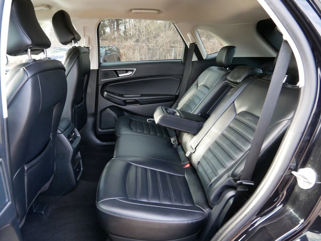 Certified 2024 Ford Edge SEL image 11