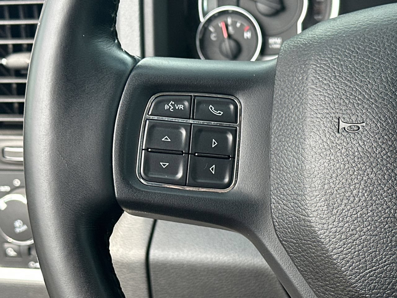 Used 2018 RAM 1500 Big Horn AWD/4WD image 26