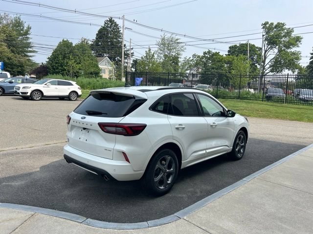 Certified 2023 Ford Escape ST-Line w/ Tech Pack #1 AWD/4WD image 5