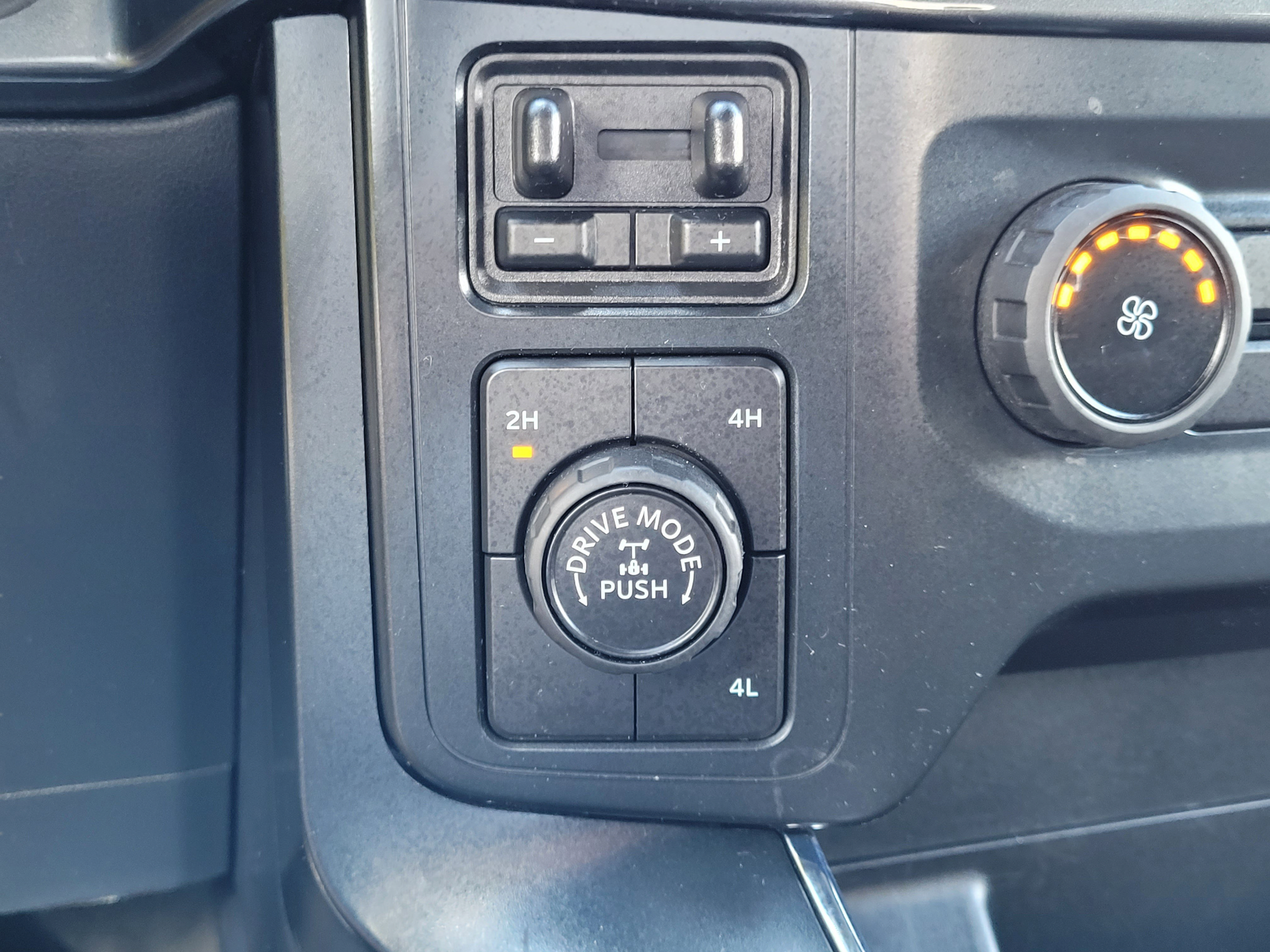 Certified 2022 Ford F150 XL w/ STX Appearance Package AWD/4WD image 22