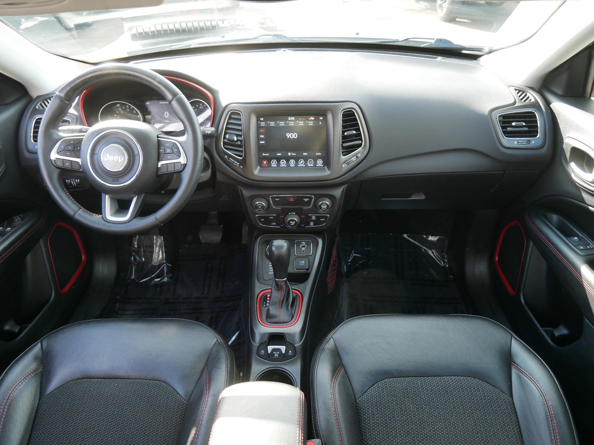 Used 2018 Jeep Compass Trailhawk w/ Cold Weather Group image 10