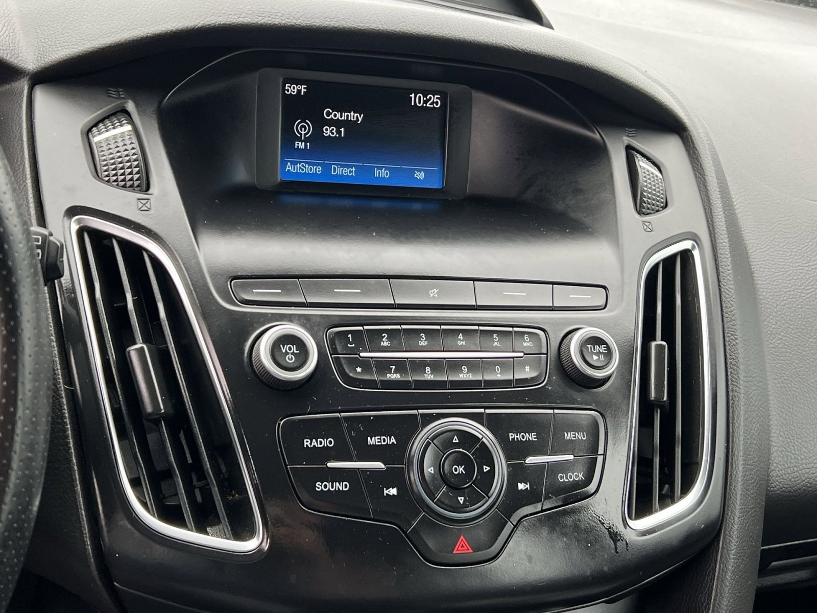 Certified 2018 Ford Focus ST FWD image 24