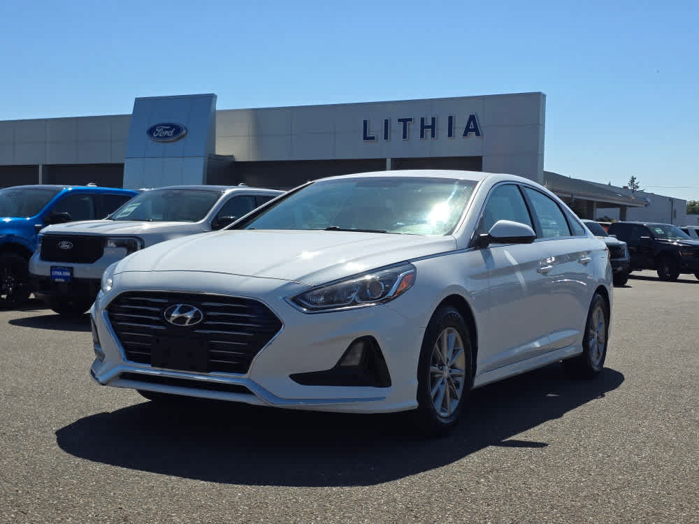 Used 2018 Hyundai Sonata SE FWD image 1