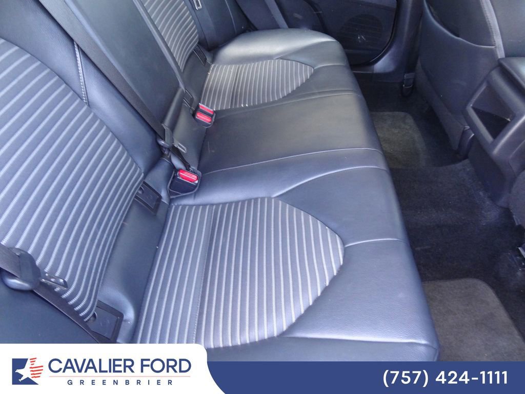 Used 2019 Toyota Camry SE FWD image 10