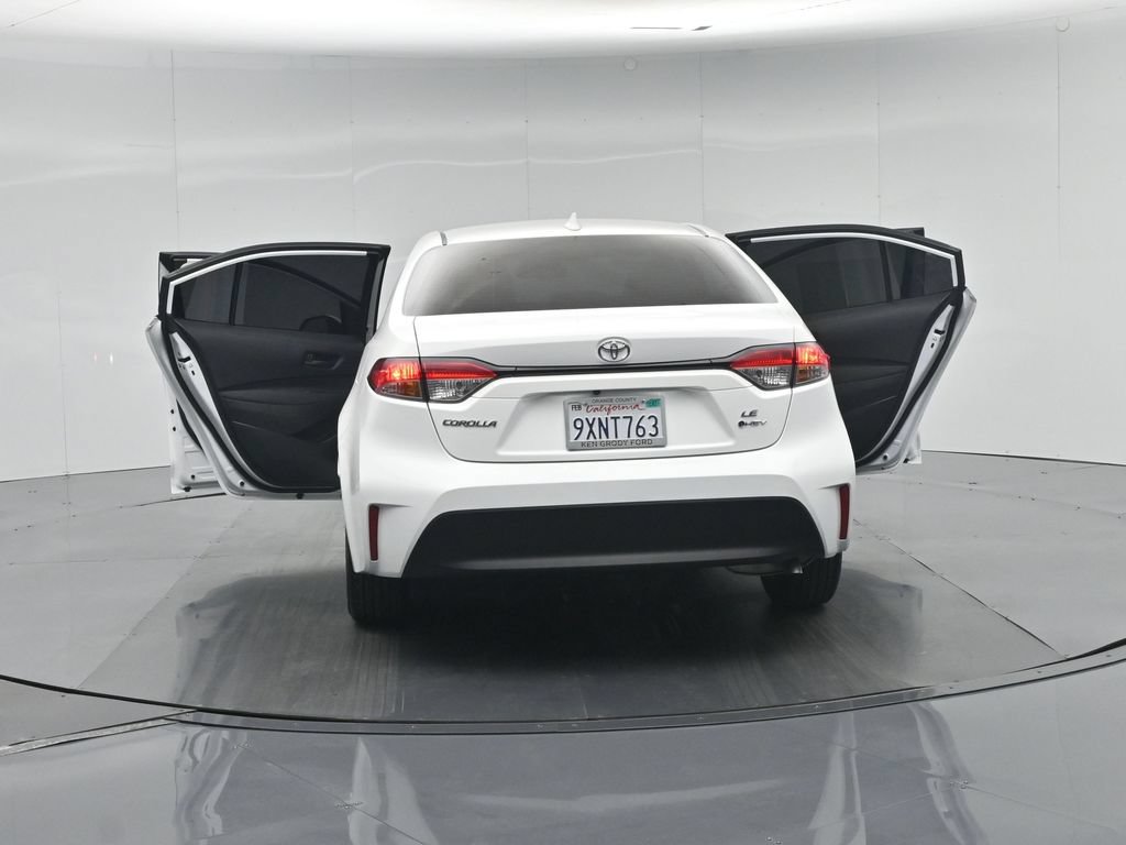 Used 2026 Toyota Corolla LE w/ Carpet Mat Package (TMS) FWD image 32