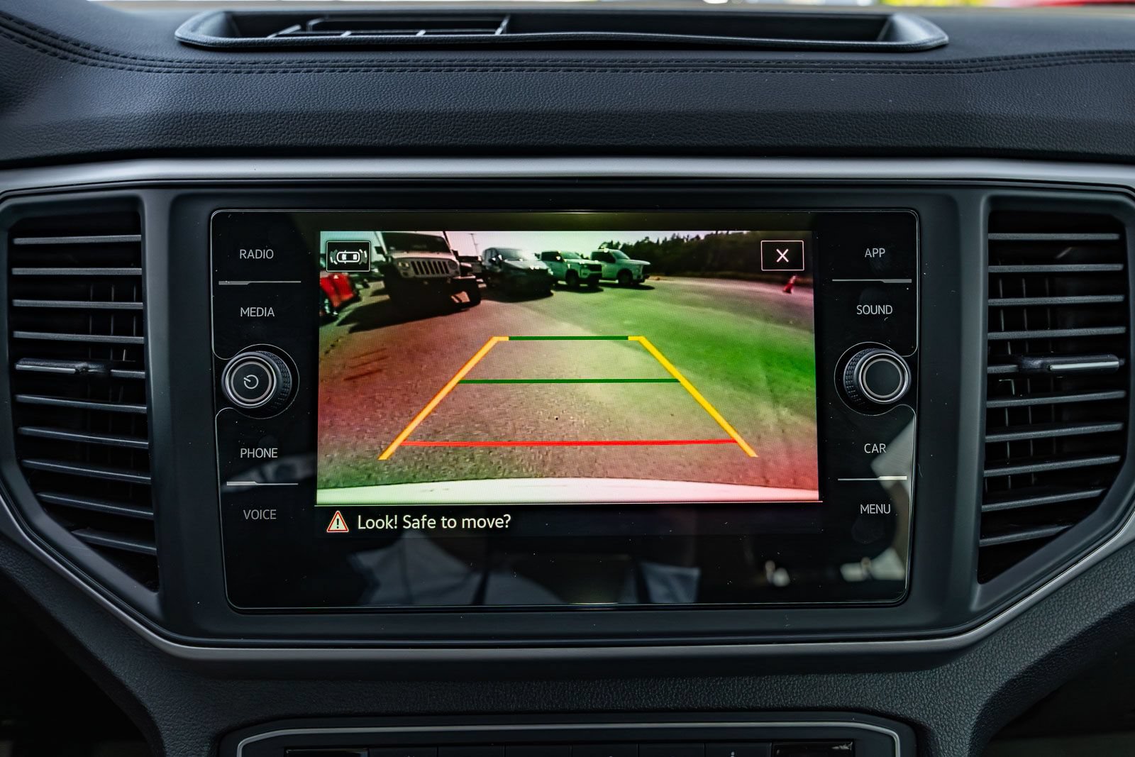 Used 2021 Volkswagen Atlas SE w/ Panoramic Sunroof Package FWD image 33