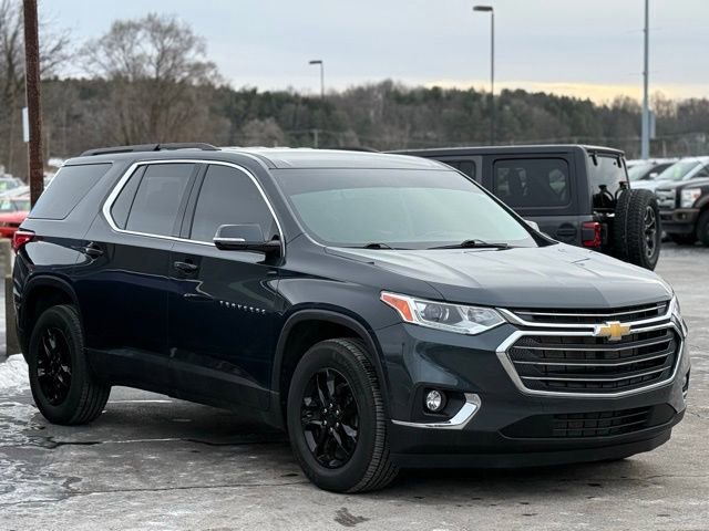 Used 2020 Chevrolet Traverse LT image 11