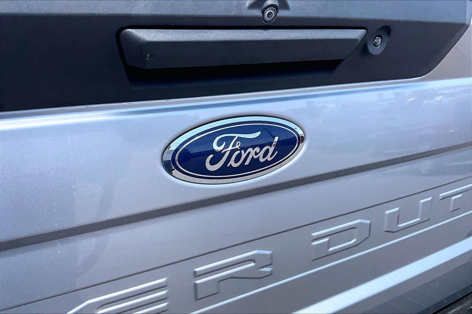 Certified 2022 Ford F250 4x4 Crew Cab Super Duty image 10