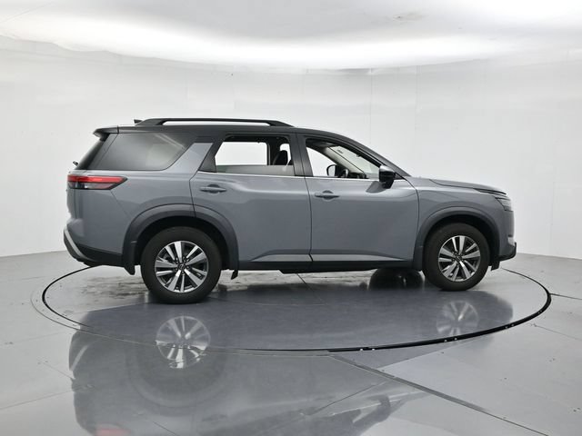 Used 2024 Nissan Pathfinder SL AWD/4WD video 2
