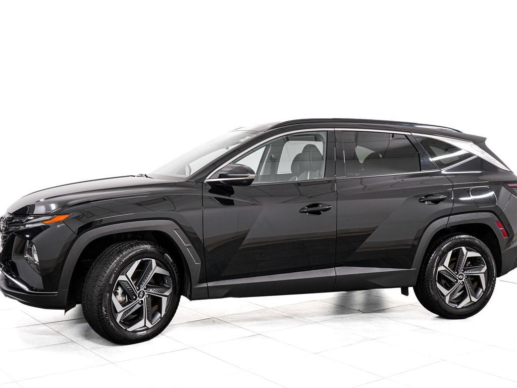 Used 2022 Hyundai Tucson Limited w/ Cargo Package AWD/4WD image 4