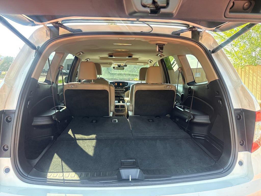 Used 2021 Honda Pilot Touring image 8