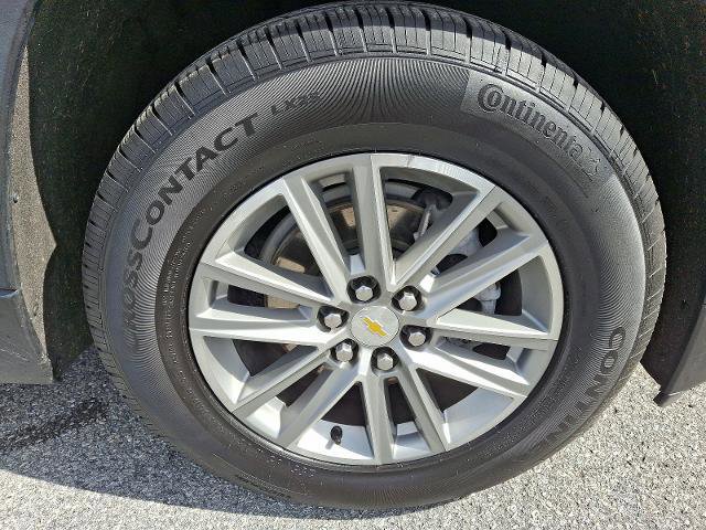 Used 2022 Chevrolet Traverse LT image 8