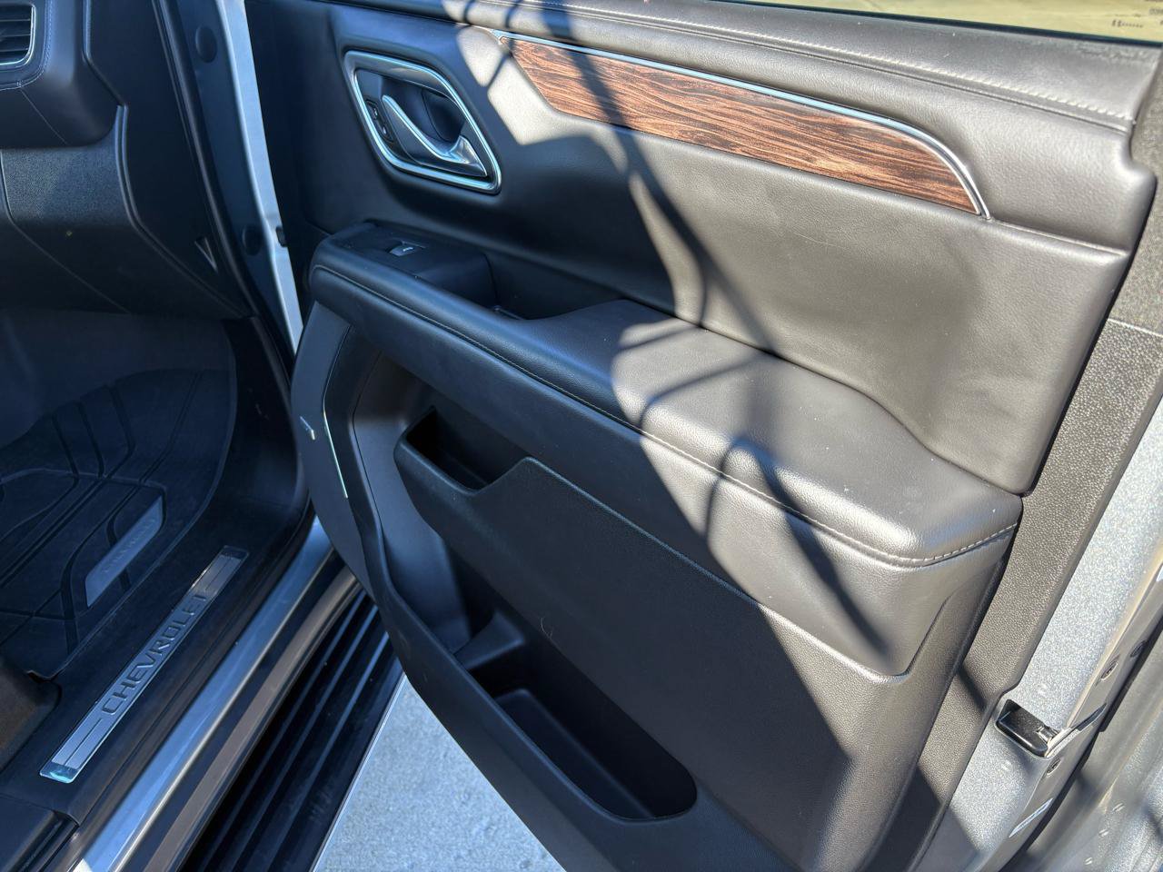 Used 2023 Chevrolet Tahoe LT w/ Luxury Package AWD/4WD image 78