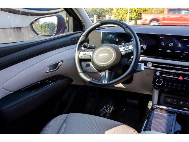 Used 2026 Hyundai Tucson Limited AWD/4WD image 13