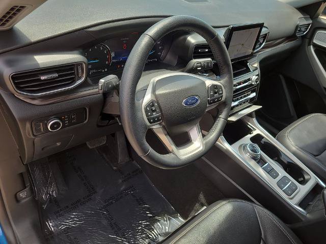 Certified 2023 Ford Explorer Limited RWD image 24