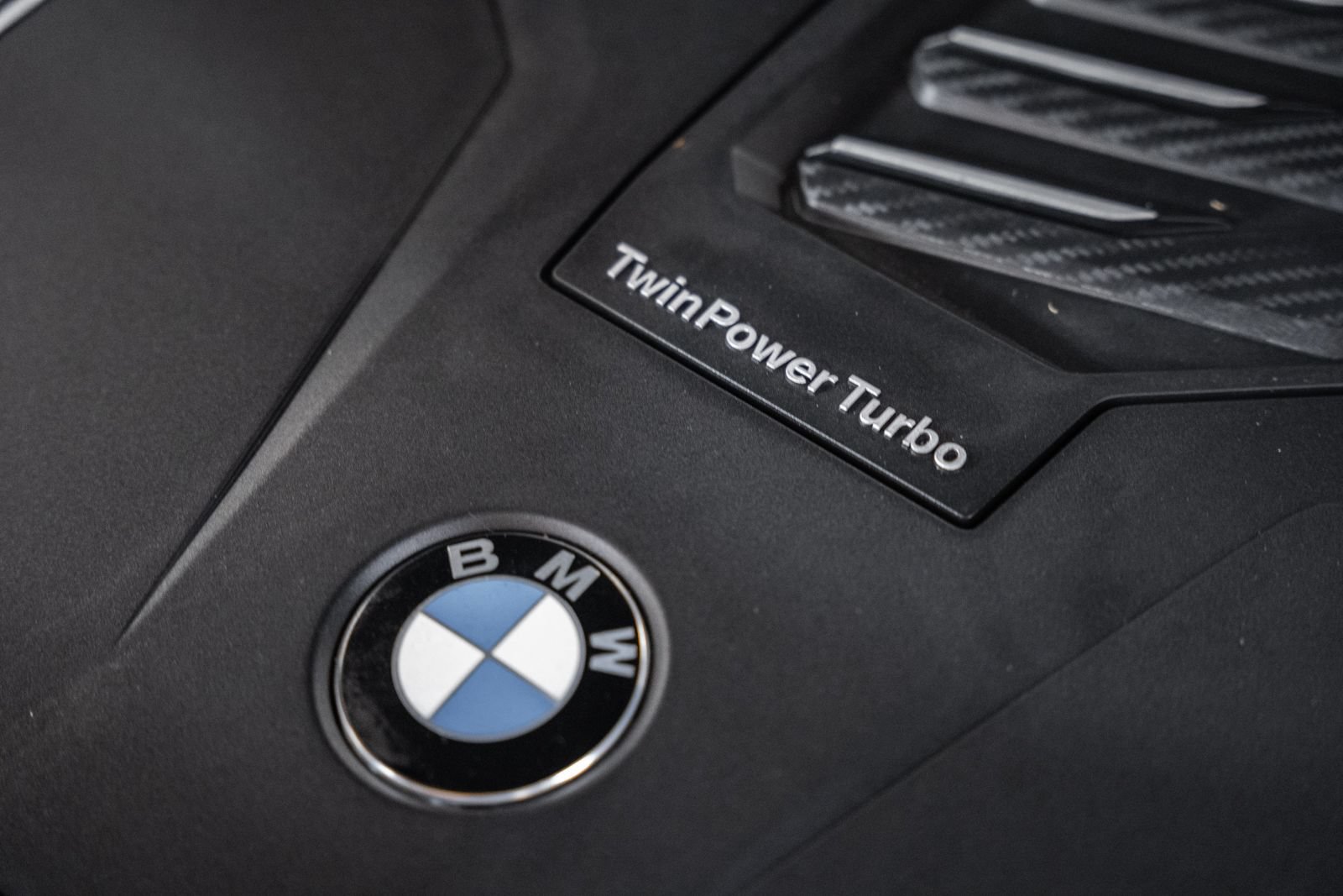 Used 2023 BMW X5 xDrive40i w/ M Sport Package AWD/4WD image 22