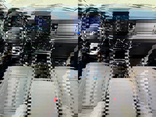 Certified 2024 Ford Expedition Max XLT image 7