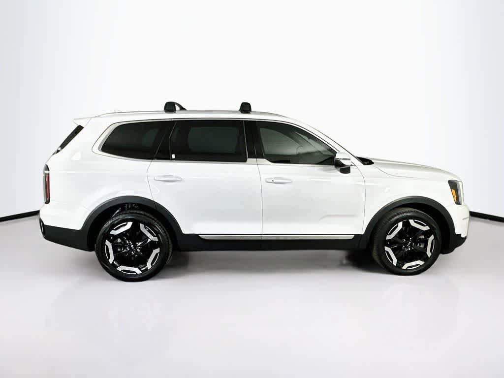 Used 2024 Kia Telluride EX w/ EX Captain's Chair Package FWD image 25