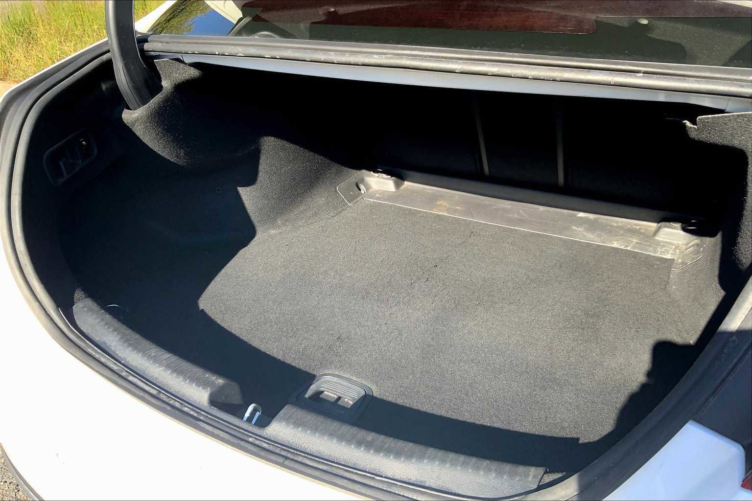 Used 2024 Mercedes-Benz C 300 4MATIC Sedan image 32