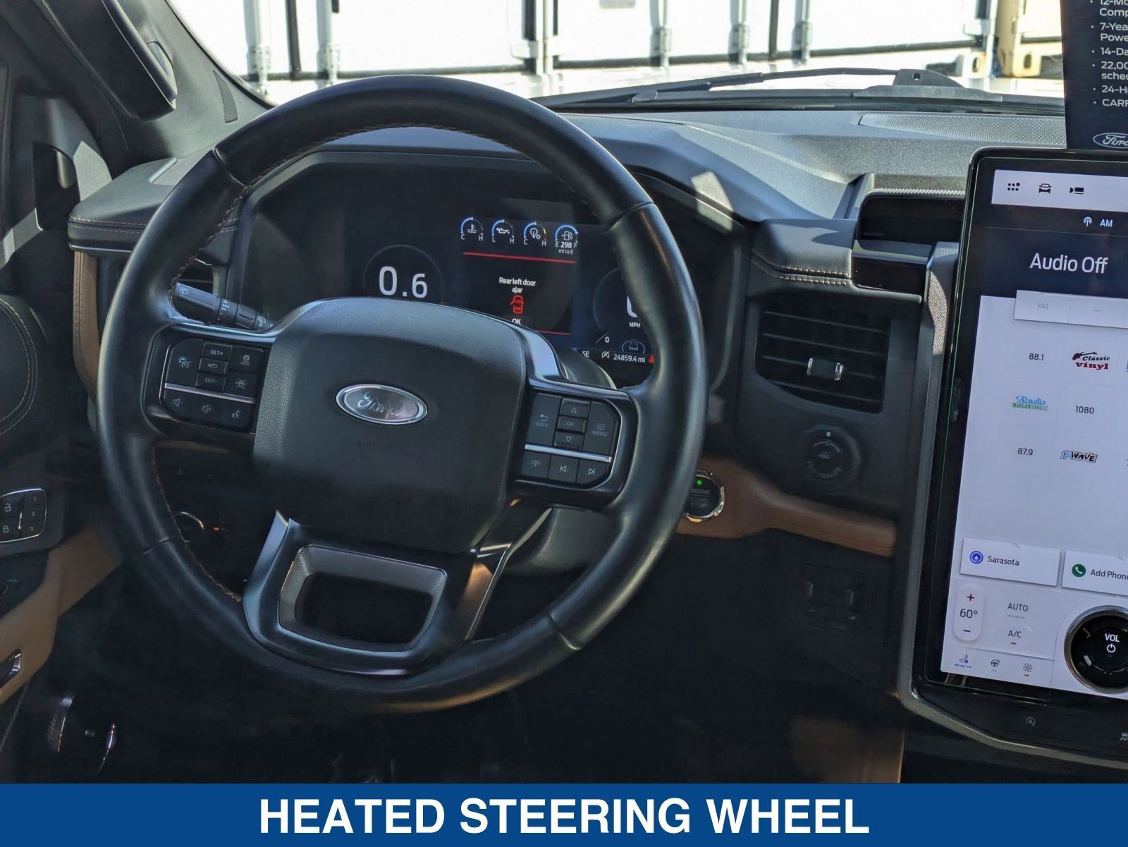 Certified 2024 Ford Expedition Platinum image 17