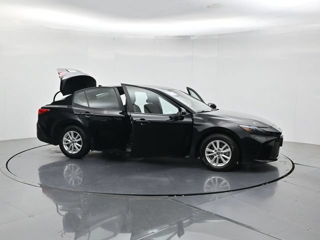 Used 2025 Toyota Camry LE FWD image 50